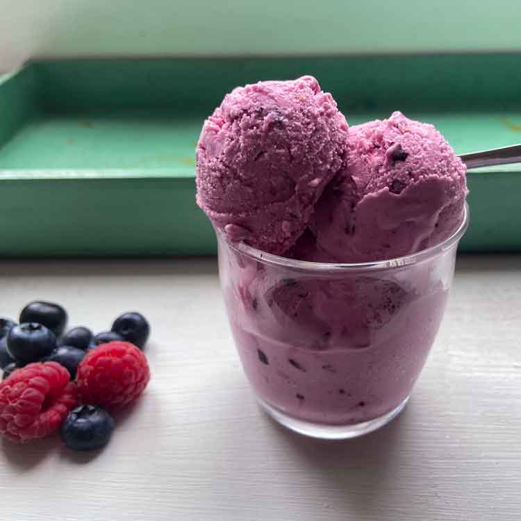 Berry-Ice-Cream-Mix